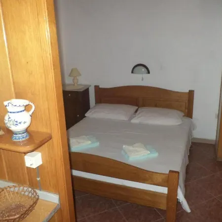 Apartment Riva - Two Bedroom With Sea View 1 Lastovo