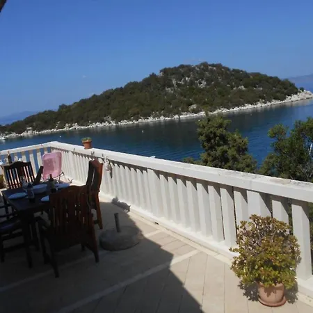 Riva - Two Bedroom With Sea View 1 * Lastovo