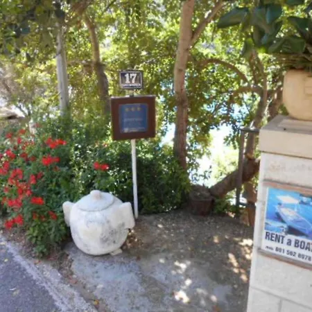 Riva - Two Bedroom With Sea View 1 *
