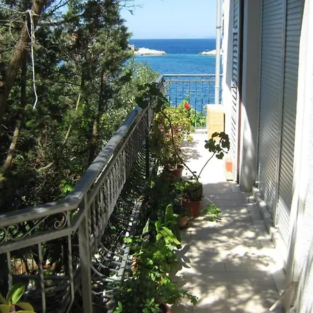 Lejlighed Riva - Two Bedroom With Sea View 1