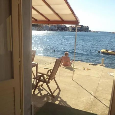 Riva - Two Bedroom With Sea View 1 * Lastovo
